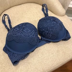 Victoria Secret Bombshell Plunge Bra Navy Lace